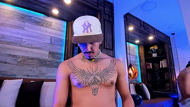 Donovan_Desmond webcam
