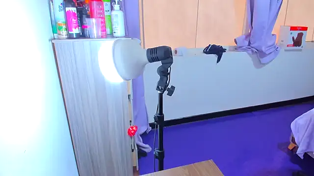 Luna_Analya webcam