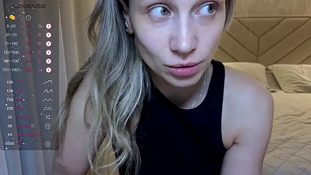 Alice_Wonders live sex cam