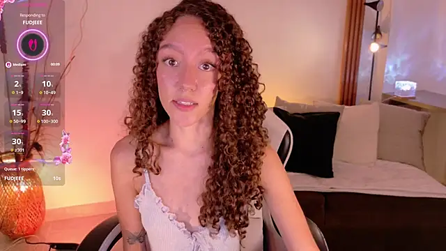 ChloeMoreti live sex cam