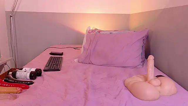 cutepetitee webcam