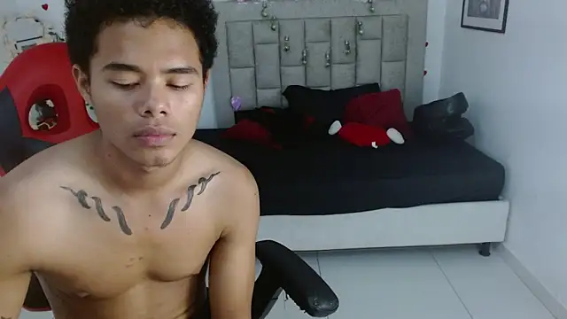 kael_fox webcam