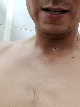 MrSecretSuit webcam