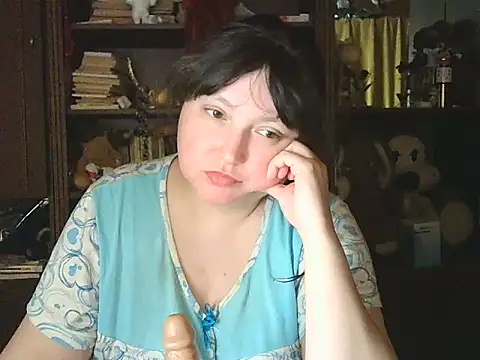 CarrieQPeach webcam
