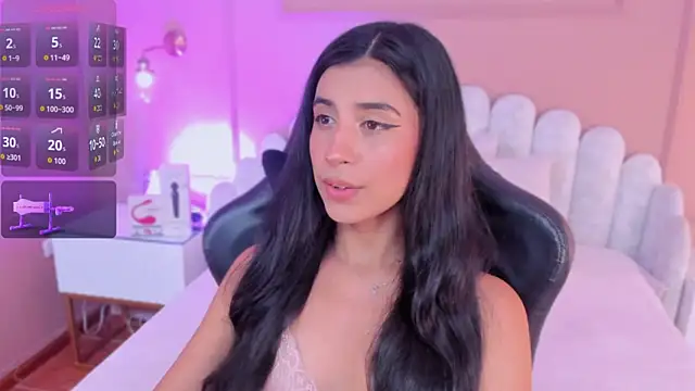 zia_cooper webcam