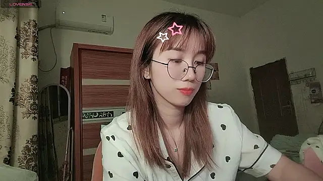 美女Lili_666在线直播