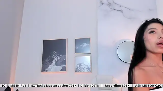 Tiffany_Low webcam