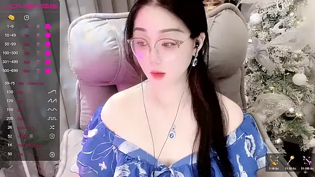 Monica-666888- webcam