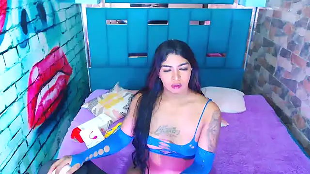 violet_bigcock774 webcam