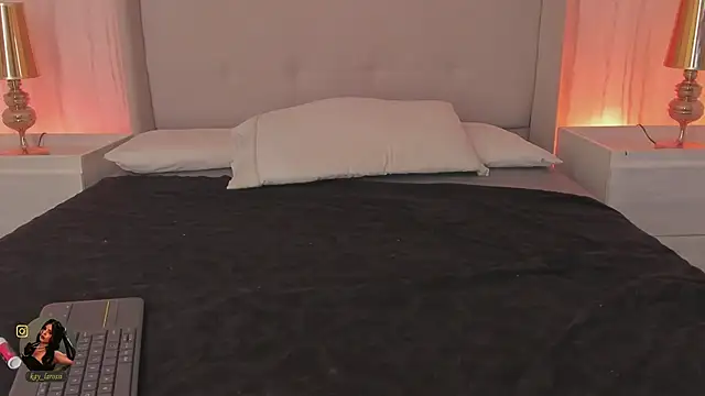 kaylarossi - Kaylarossi's free webcam - UK Sex Cams