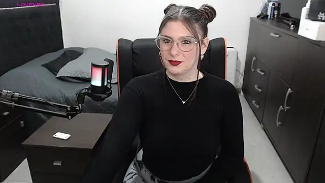 xxbbtaa (F young) - Spanks ass+ Nakeddd