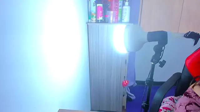Luna_Analya webcam