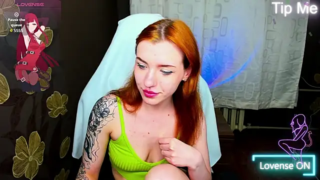 MeganNewCat webcam