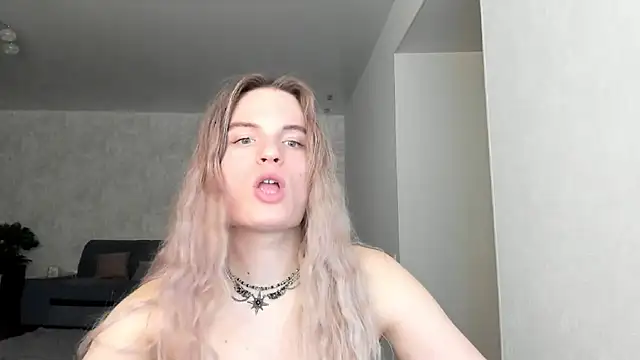 milliKira006 webcam