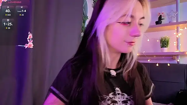 TristaRoht live sex cam