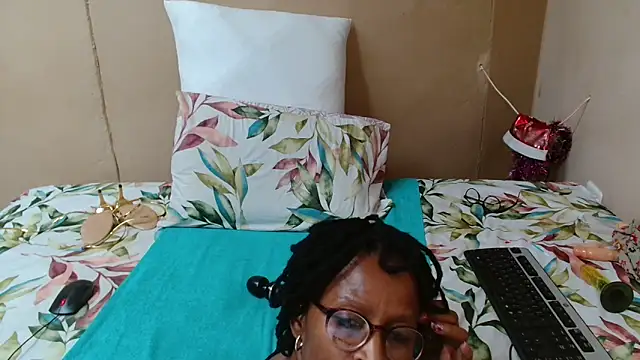 SugarPoppy24xxx webcam