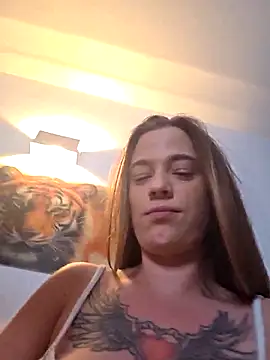 Luna_Lynn webcam