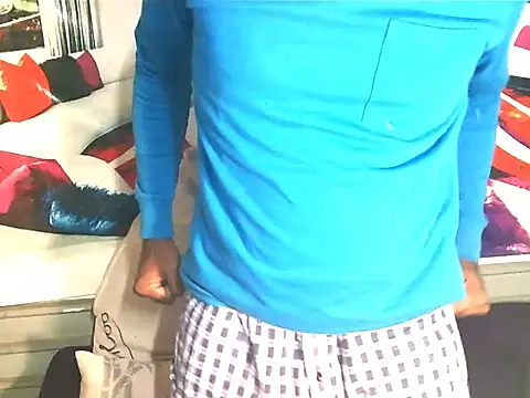 IndianHunk01 webcam