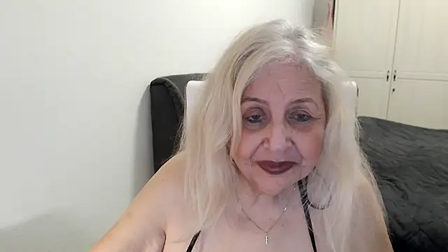 SusiLifeXXX webcam