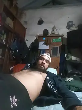 hairy_mannn webcam