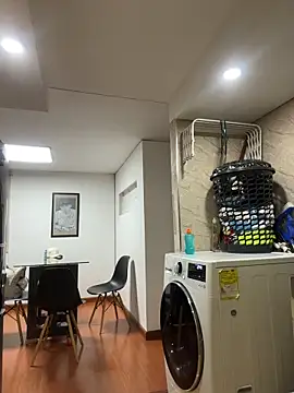 J_loren webcam