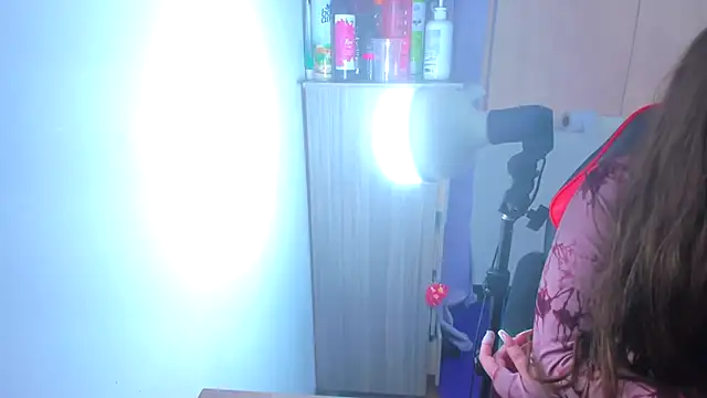 Luna_Analya webcam