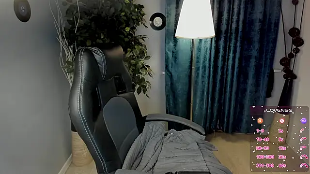 zenapallmer - ZenaPallmer's free webcam - UK Sex Cams