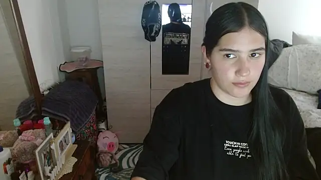 naomi_d - Naomi_D's free webcam - UK Sex Cams