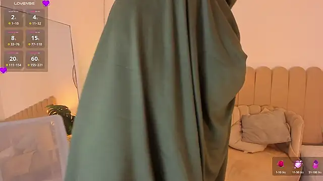 anna-henao (F young) - shake your ass + spanking x9