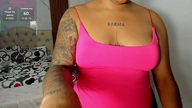 ZahraRose webcam