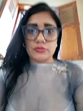 Monse--145 webcam