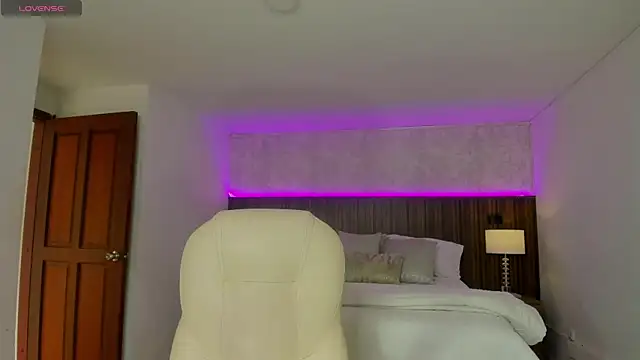 Megann_Williamss webcam