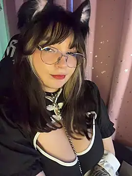 QueenOfBeherits webcam