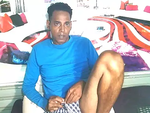 IndianHunk01 webcam