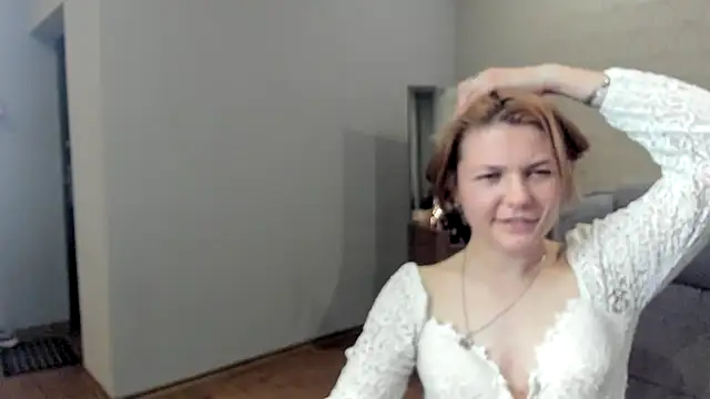 AnniShery webcam