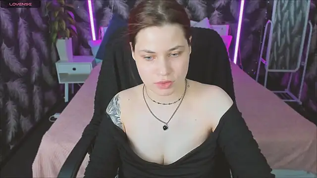Evelyn_Adams webcam