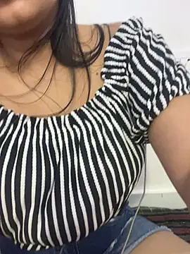 Saara_0 webcam