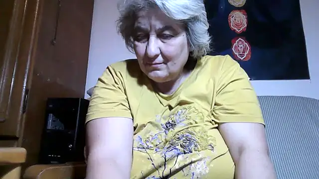 ExquisiteMature webcam
