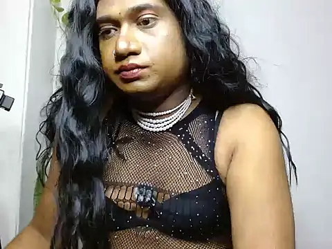 Dusky_Mallu_ webcam