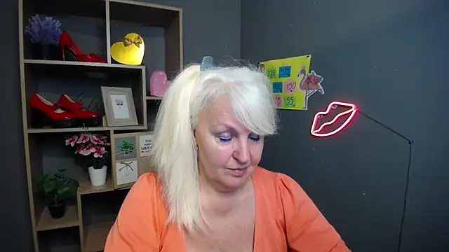 BlondyLeeBest webcam