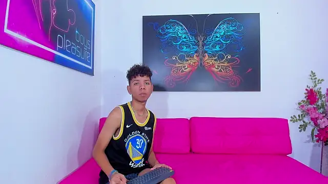 Spicy_guys webcam