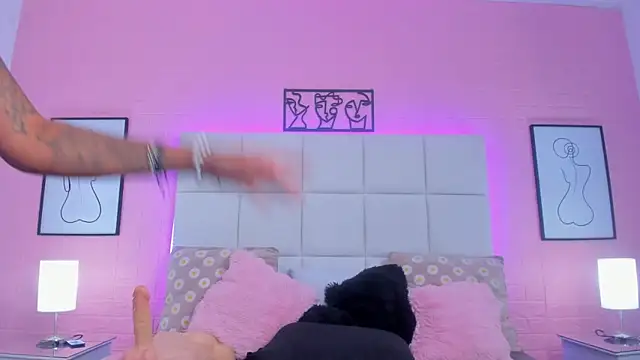 charlotte_kisss webcam