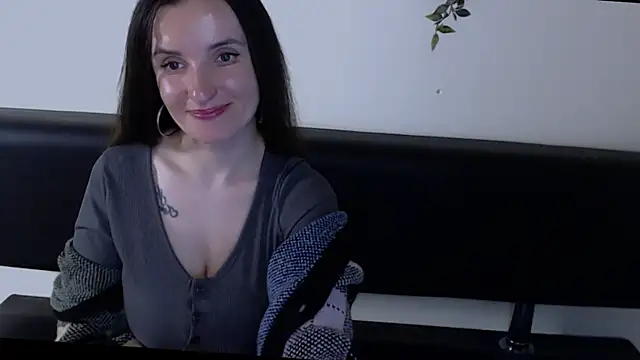 laimav_ - LaimaV_'s free webcam - UK Sex Cams