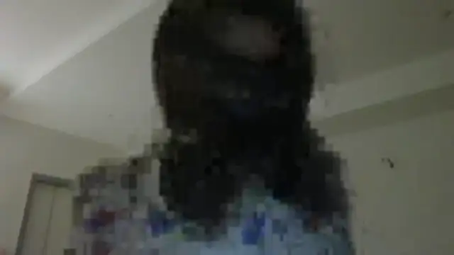 HelenTiAscolta webcam