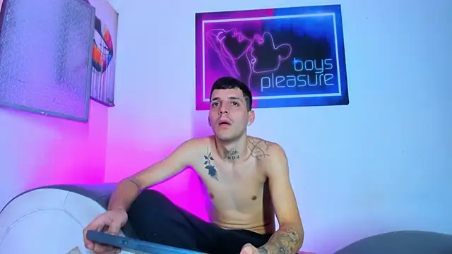 Pleasure_boys_hot webcam