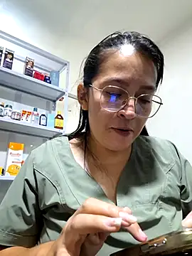 Dr_Edna_naughty webcam