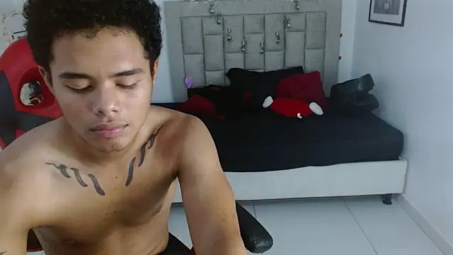 kael_fox webcam