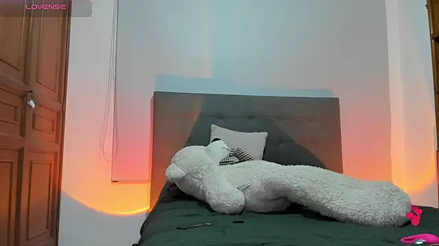 Andrea-Queen webcam