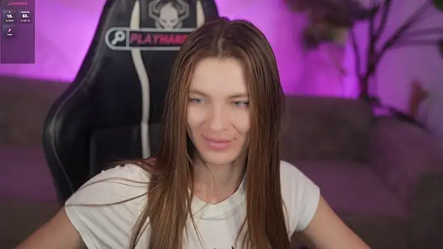 Julia__Star_ webcam