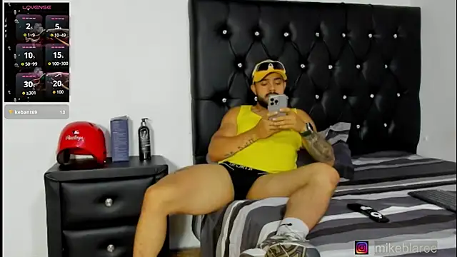 mikeblaree - Mikeblaree's free webcam - UK Sex Cams